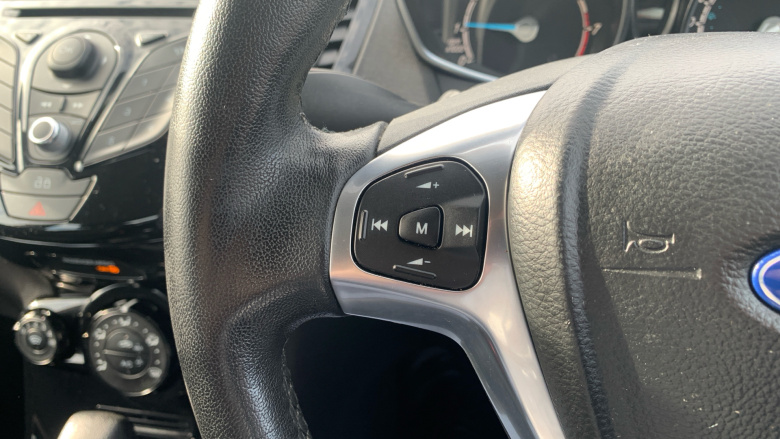 Ford Fiesta 1.6 Zetec 5dr Powershift Petrol Hatchback